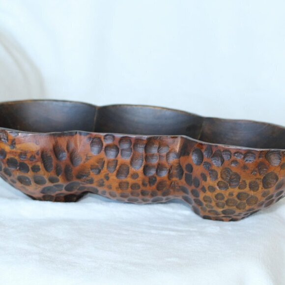 Vintage peanut shape fine wooden bowl carved animal print texture divided dish - Picture 1 of 10